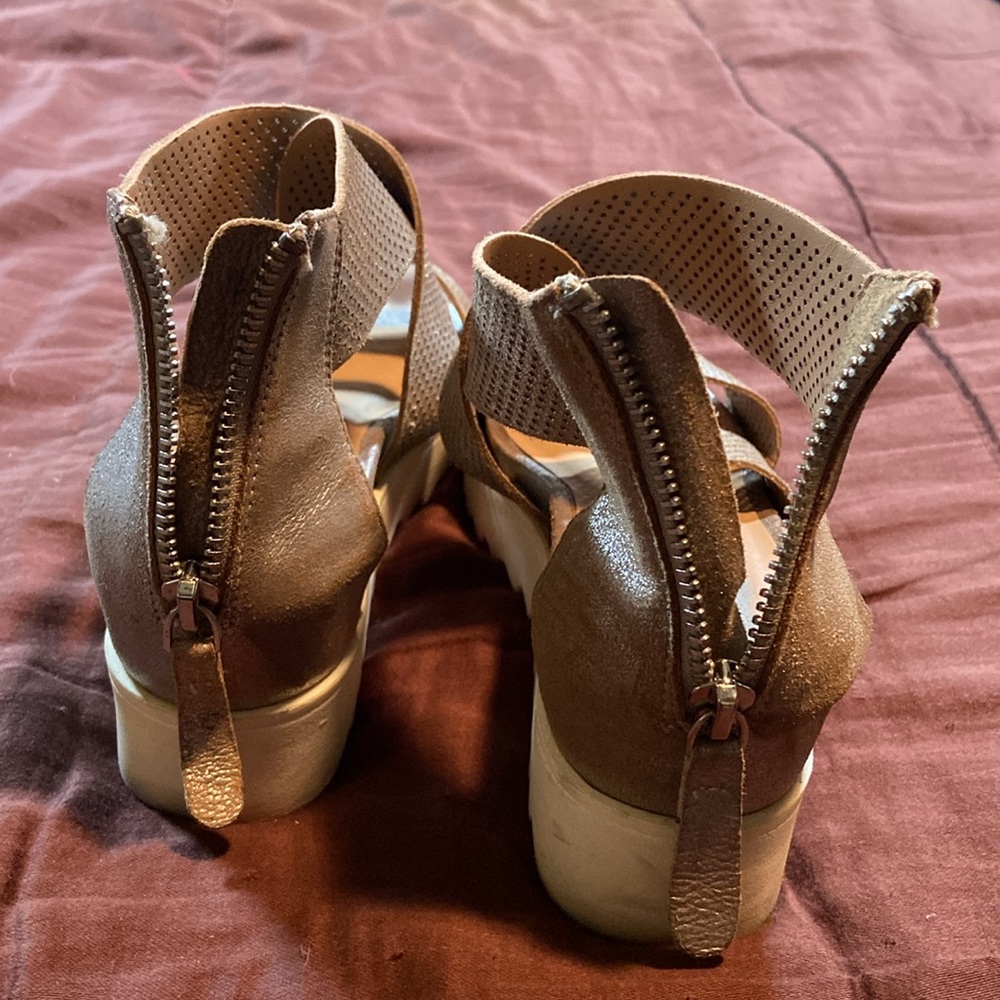 Wedged Sandals by Steven Brand.  GUC! - Picture 16 of 16
